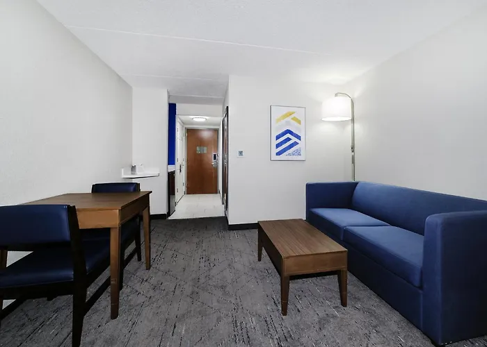 Holiday Inn Express & Suites Walterboro By Ihg